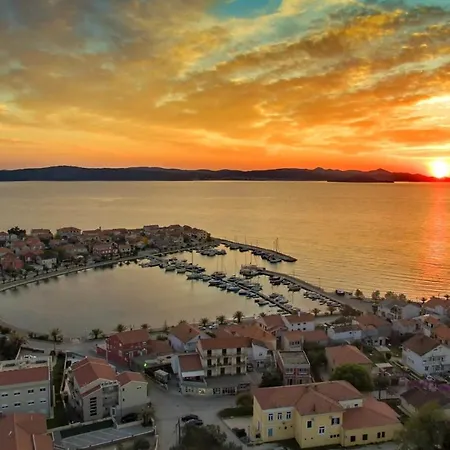 Apartment By The Sea Bibinje, Zadar - 4197 *
